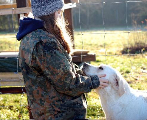 Amelie mit ihrer besten Freundin